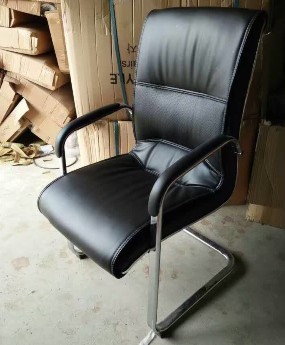 君发永旺 皮质会议椅